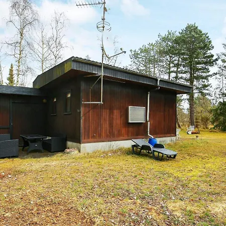 Relaxed Holiday In R Dby Amidst Nature Holiday home