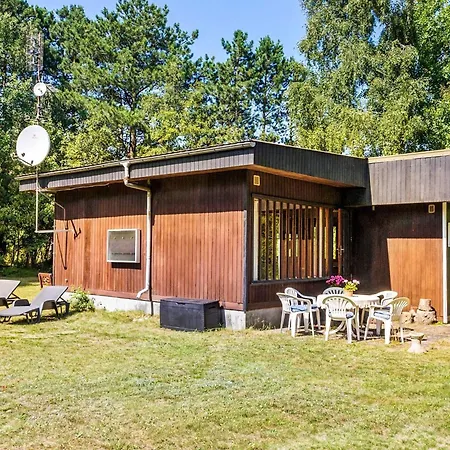 Relaxed In R Dby Amidst Nature Feriehus *